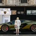 how much does it cost to lease a lamborghini