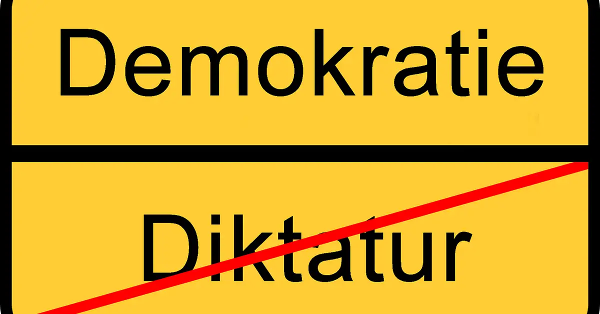 Differences between Democracy vs Dictatorship